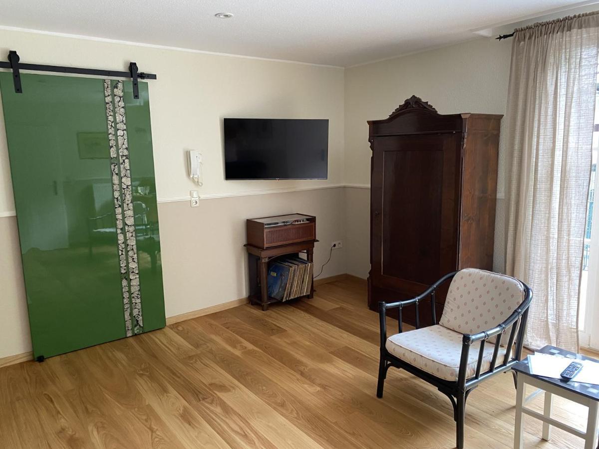 Eine Gemuetliche Ferienwohnung Mit Garten Bad Karlshafen Exterior foto