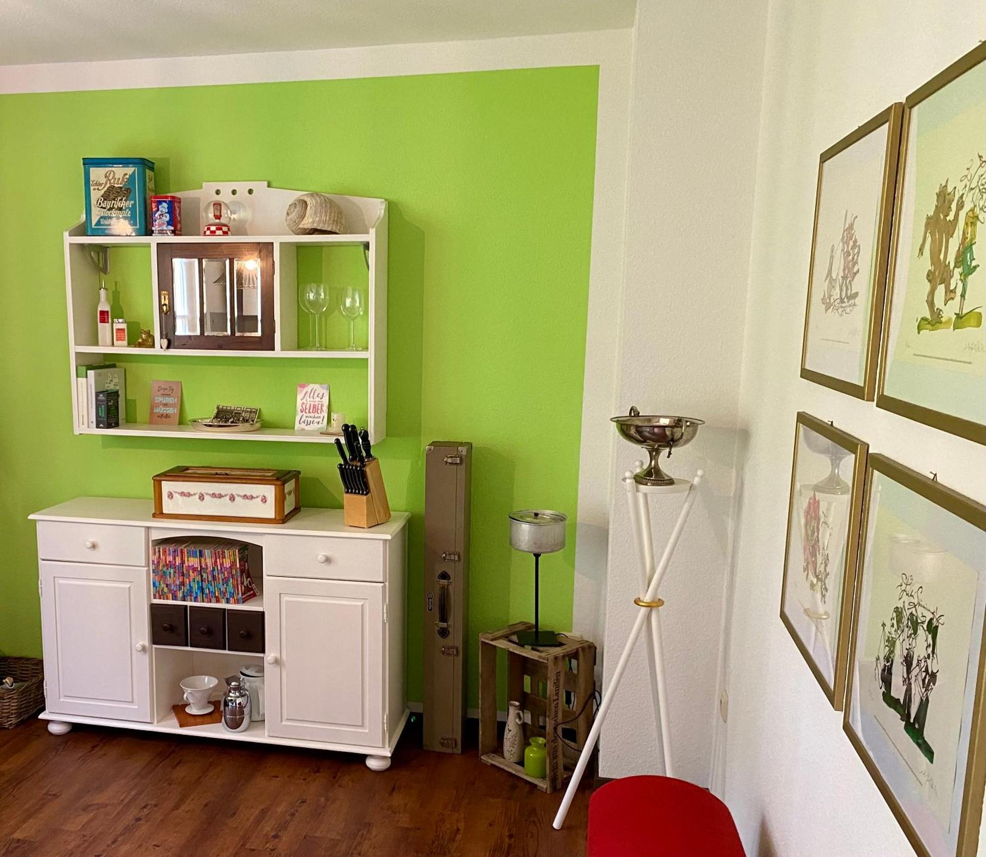Eine Gemuetliche Ferienwohnung Mit Garten Bad Karlshafen Exterior foto